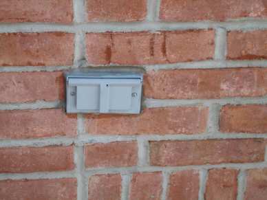 3/16" x 2-1/4" hex CONFAST screw -brick - outlet
