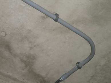 1/4" x 1-1/2" hammer drive - concrete - conduit strap